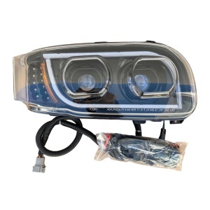 PET-014B-R | Peterbilt 388 389 367 567 Black LED Projection Headlight Passenger Side